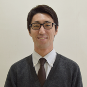 社会福祉科教員 辻林先生