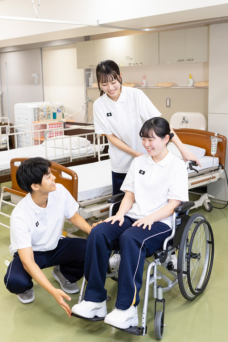 介護福祉科 昼間 2年制
