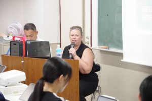 【看護学科】アメリカの看護教育を学ぶ特別講義を実施しました！